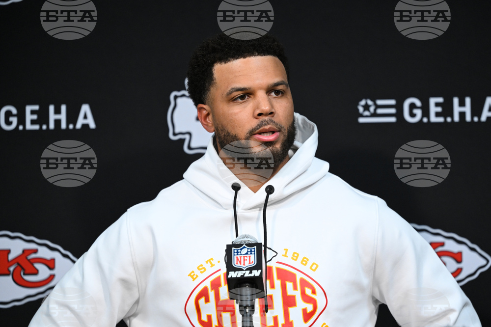 Chiefs Titans Football