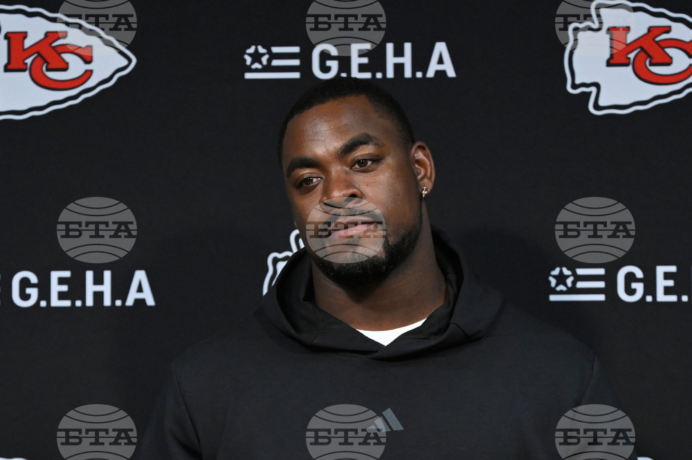 Chiefs Titans Football