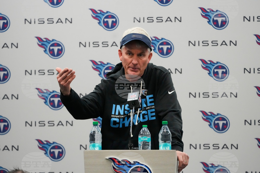 Chiefs Titans Football