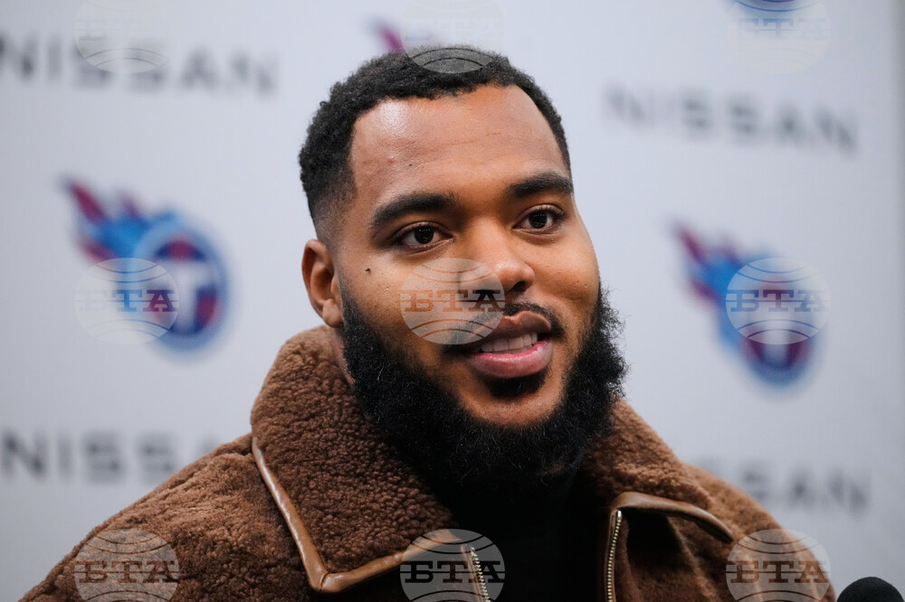 Chiefs Titans Football