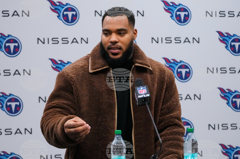 Chiefs Titans Football