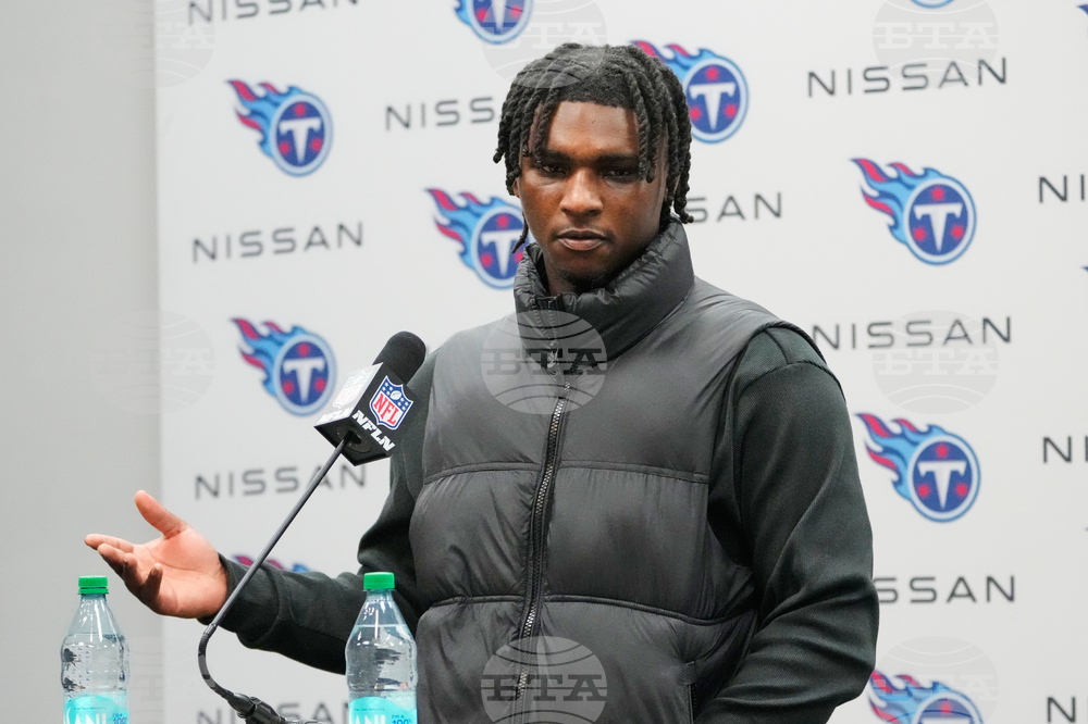 Chiefs Titans Football