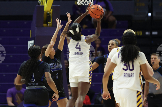 Texas Arlington LSU Badsketball