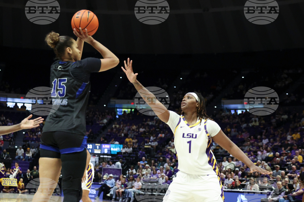 Texas Arlington LSU Badsketball