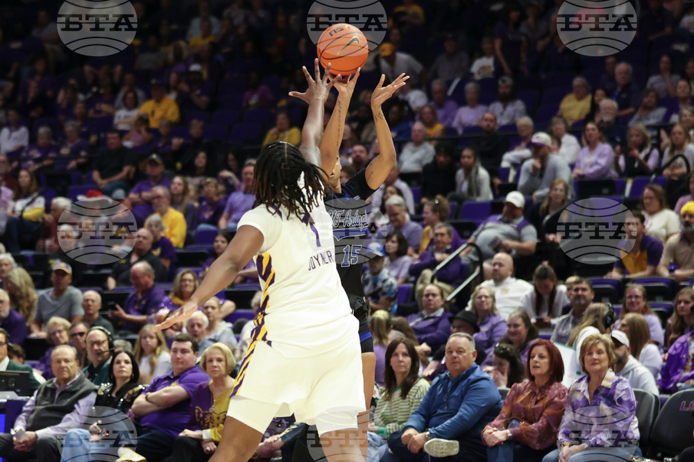 Texas Arlington LSU Badsketball