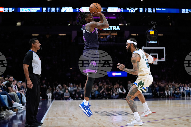 Bucks Timberwolves Basketball