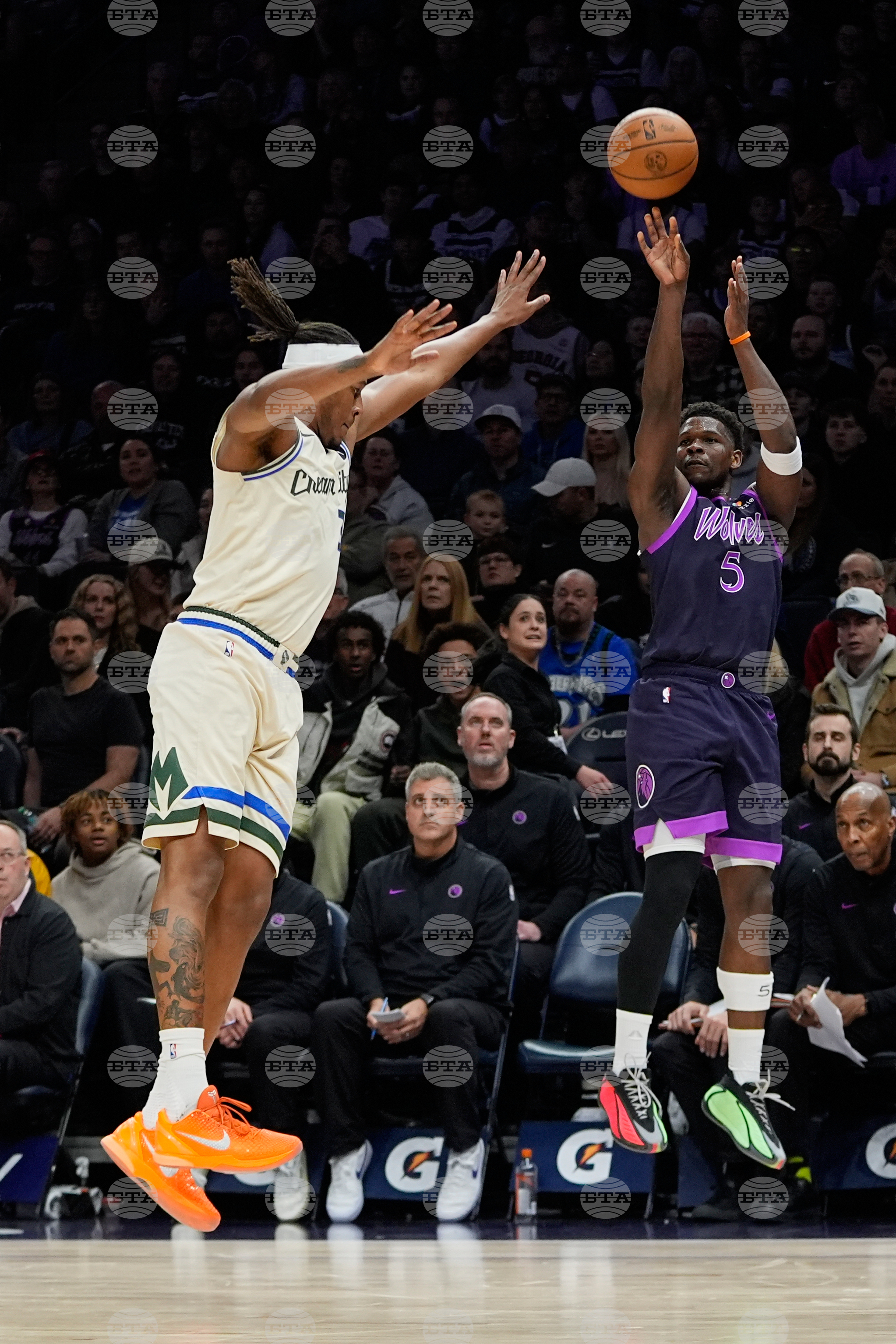 Bucks Timberwolves Basketball