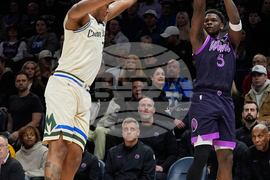 Bucks Timberwolves Basketball