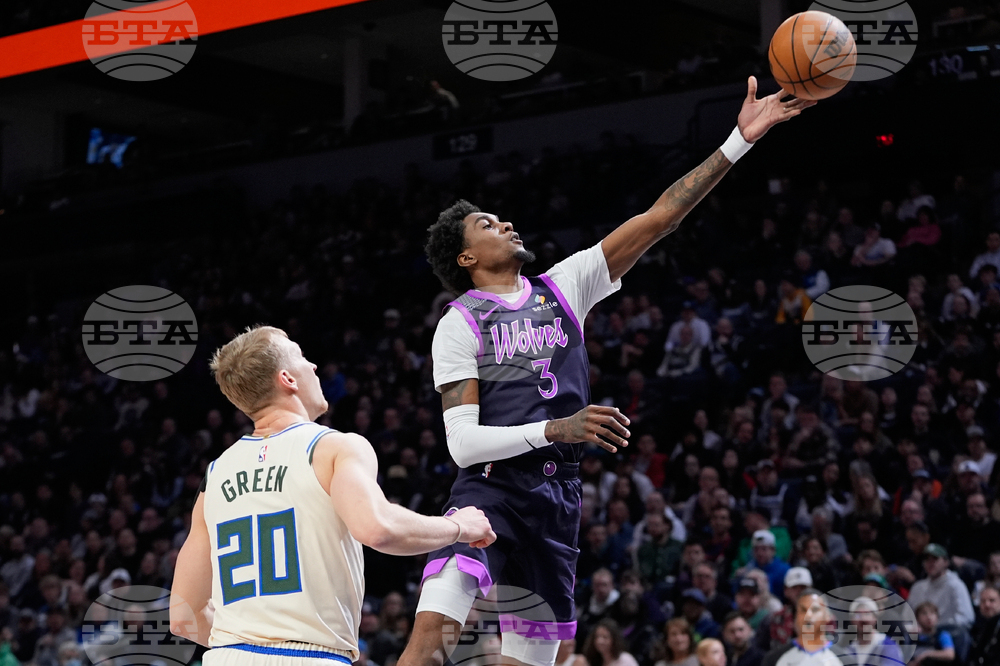 Bucks Timberwolves Basketball