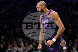 Bucks Timberwolves Basketball