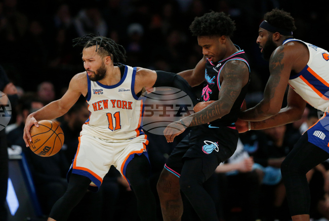 Ню Йорк победи Маями с блестящо представяне от Джейлън Брънсън в НБА