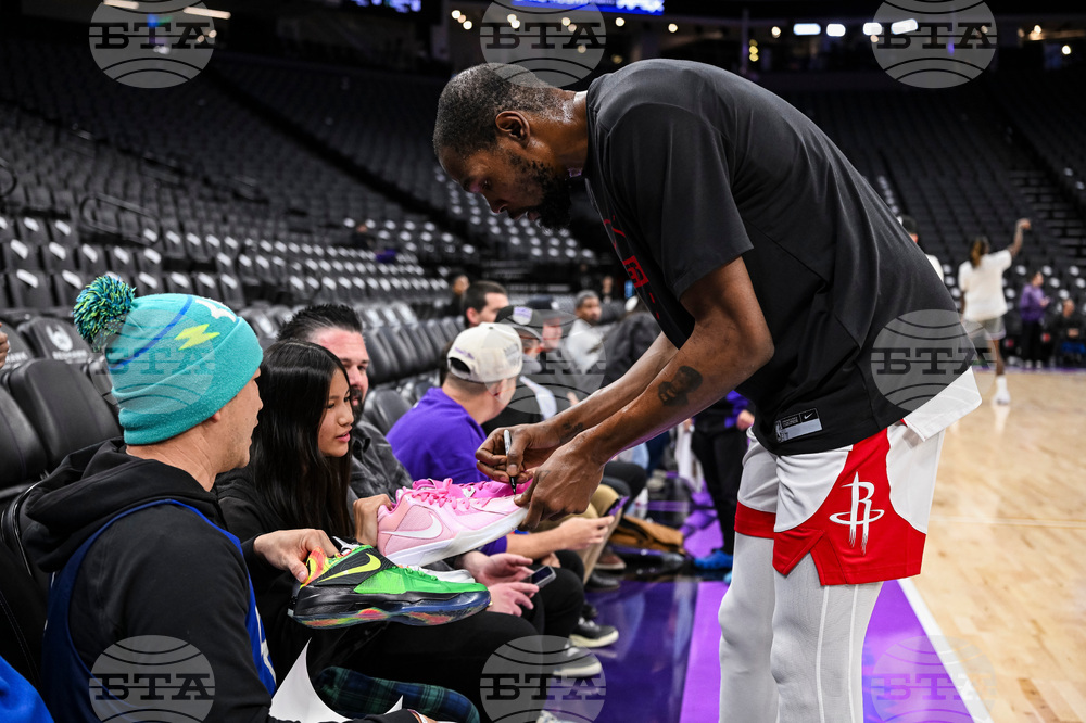 Rockets Kings Basketball