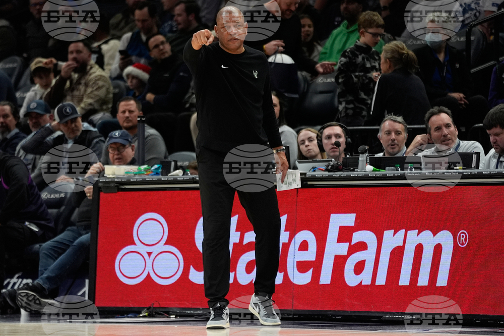 Bucks Timberwolves Basketball