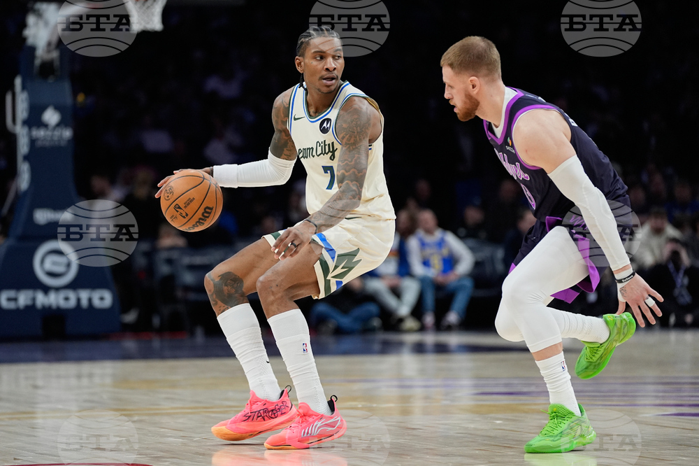 Bucks Timberwolves Basketball