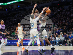 Bucks Timberwolves Basketball