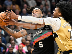 Spurs Wizards Basketball