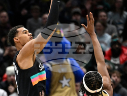 Spurs Wizards Basketball