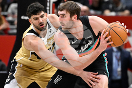 Spurs Wizards Basketball