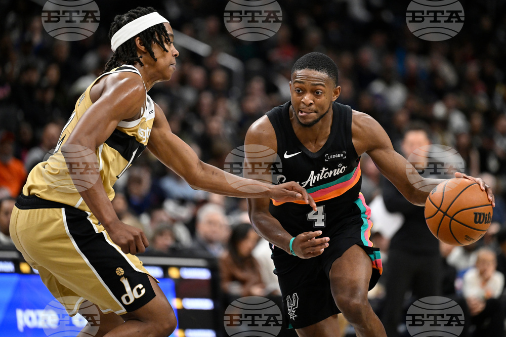 Spurs Wizards Basketball