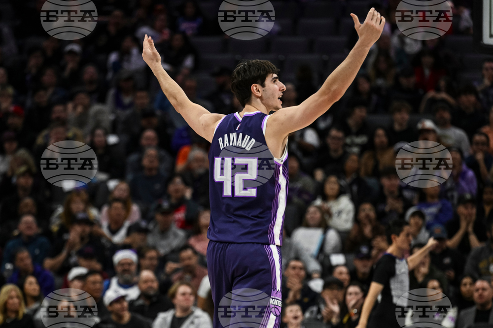 Rockets Kings Basketball