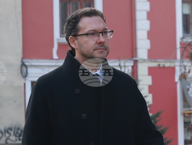 Доброто трябва да бъде надграждано, написа досегашният министър на вътрешните Даниел Митов по повод предаването на поста на Емил Дечев