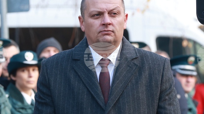 Продължава работата по случая "Петрохан", след като всичко завърши ще се разбере какво се е случило, каза зам.-вътрешният министър Тони Тодоров