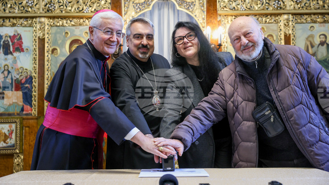  Юбилейна пощенска марка за 100 години от пристигането на монсеньор Анджело Ронкали у нас като папски представител беше валидирана днес