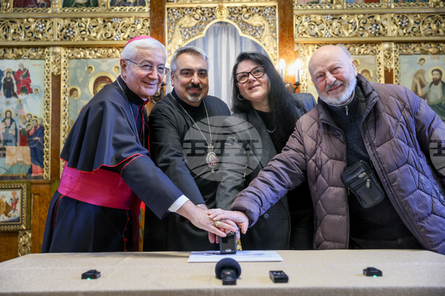  Юбилейна пощенска марка за 100 години от пристигането на монсеньор Анджело Ронкали у нас като папски представител беше валидирана днес