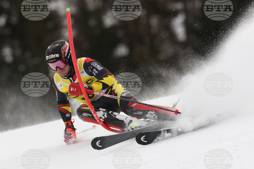 CORRECTION Italy World Cup Alpine Skiing