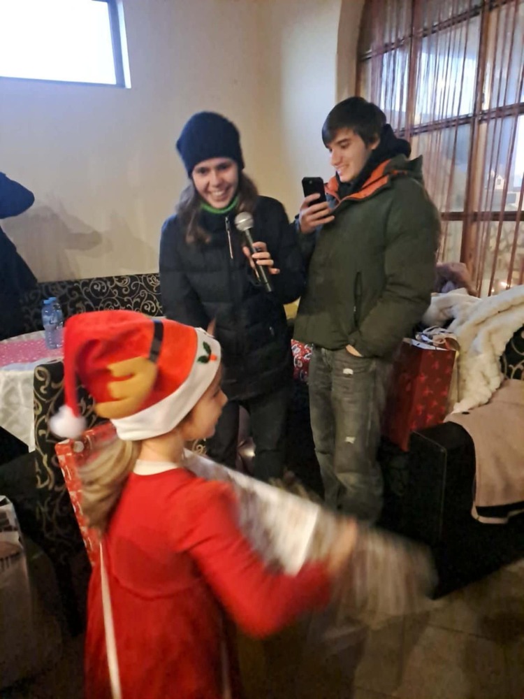 Американски университет в България: Равносметката на годината се измерва в грижите, които сме положили към другите 