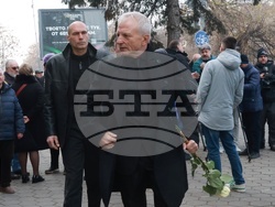 Национален стадион „Васил Левски“ - Боян Радев - поклонение