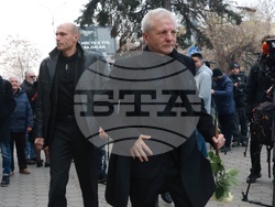 Национален стадион „Васил Левски“ - Боян Радев - поклонение