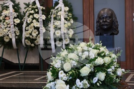 Национален стадион „Васил Левски“ - Боян Радев - поклонение