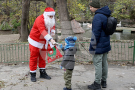 Варна - зоопарк - Дядо Коледа