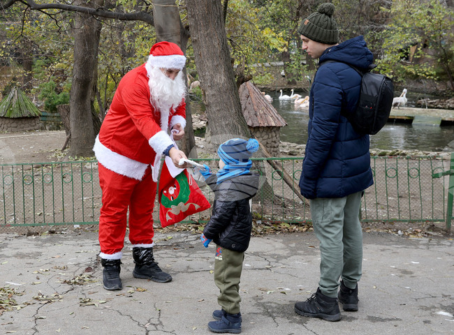 Варна - зоопарк - Дядо Коледа
