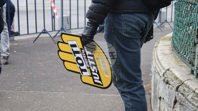 Пред президентския дворец Котрочени в Букурещ се състоя протест срещу назначенията в трите основни прокуратури