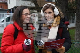 Румъния - Букурещ - президентски дворец Котрочени - демонстрация