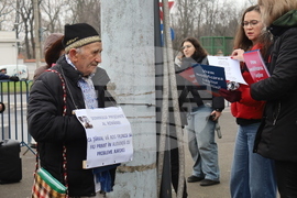 Румъния - Букурещ - президентски дворец Котрочени - демонстрация