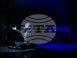 „Убийство по учебник“ в „Зад канала“, снимки  – Малък градски театър „Зад канала“/ Христо Чучков