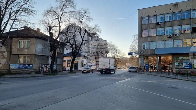 Областната дирекция на МВР предприема мерки за обществен ред и пътна безопасност в Търговище през празниците