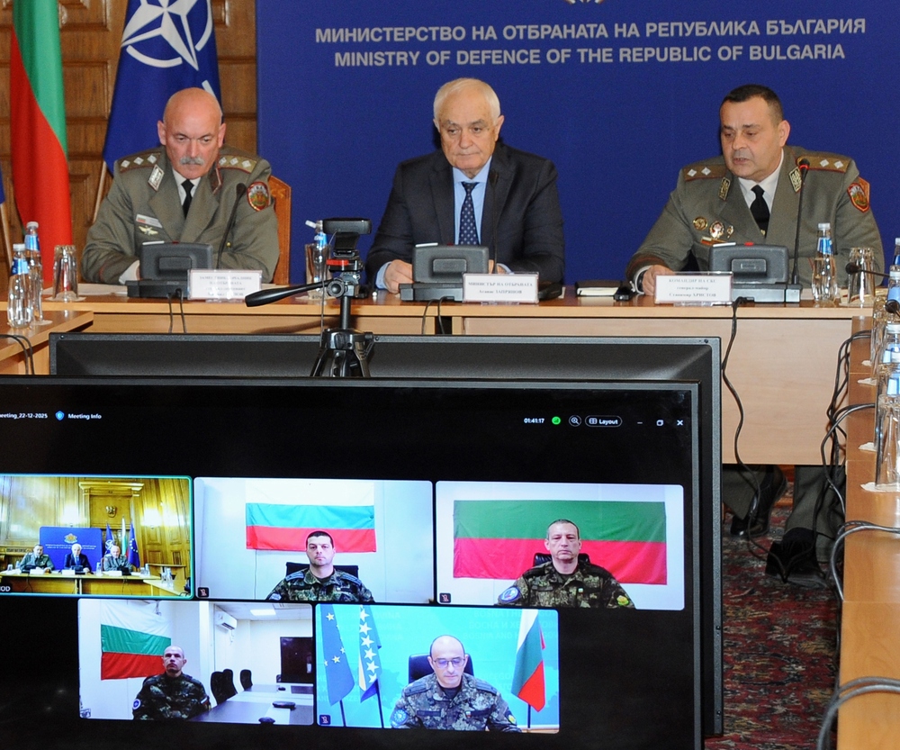 Министърът на отбраната Атанас Запрянов поздрави военнослужещите, участващи в мисии и операции извън страната 