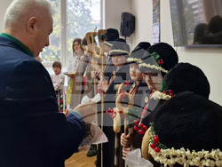 Монтана - училища - коледари