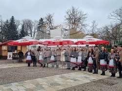 Търговище - коледари - ансамбъл „Мизия“