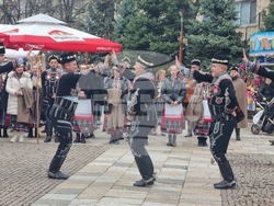 Търговище - коледари - ансамбъл „Мизия“