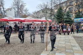 Търговище - коледари - ансамбъл „Мизия“