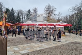 Търговище - коледари - ансамбъл „Мизия“