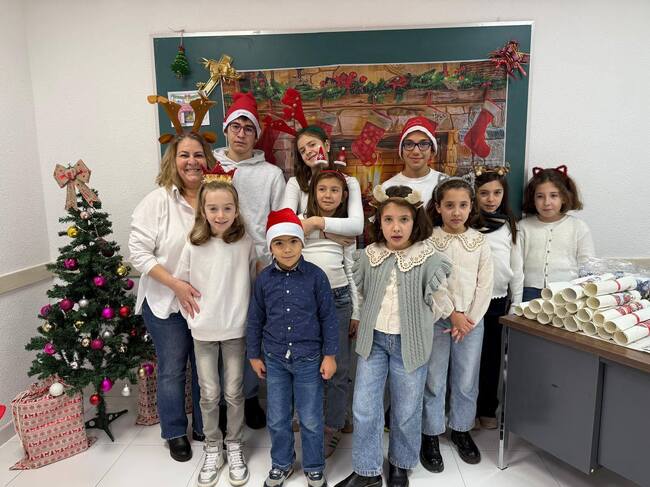 Учители от Българското училище „Иван Вазов“ в Сарон, Испания: Коледното тържество беше пълно с музика и вдъхновение 