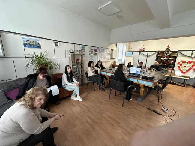 Професионалната гимназия по строителство и архитектура в Пазарджик работи по проект за интеграция и партньорство между училище и семейство