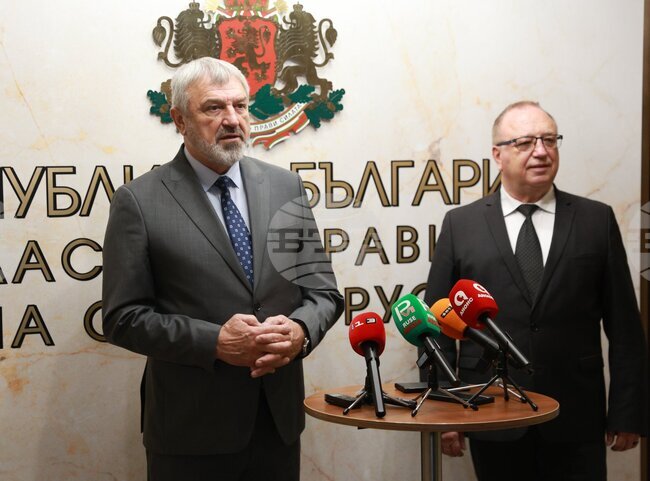 Подобряване на на движението през Дунав мост и на влаковата свързаност с Букурещ са сред приоритетите на областния управител на Русе 