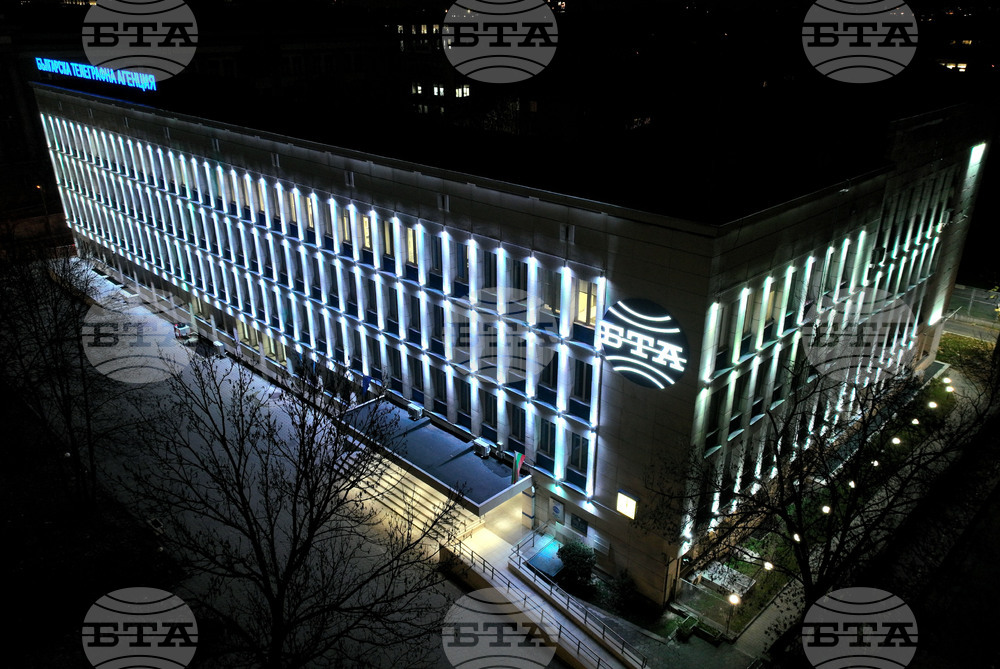 Българска телеграфна агенция - сграда - празнично осветление за Коледа